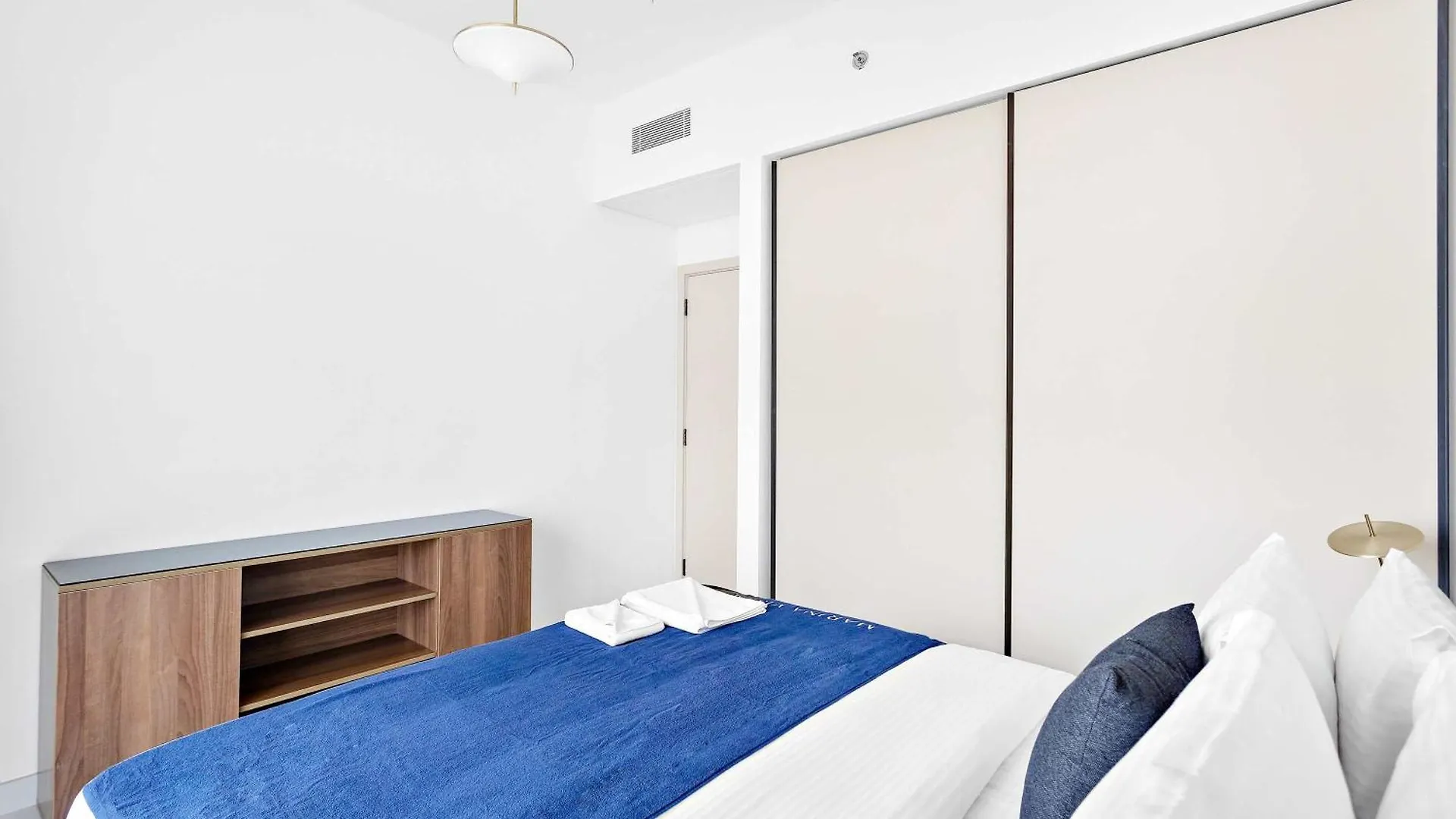 Silkhaus 1Bdr Sea View Retreat With Private Beach Dubai Apartment