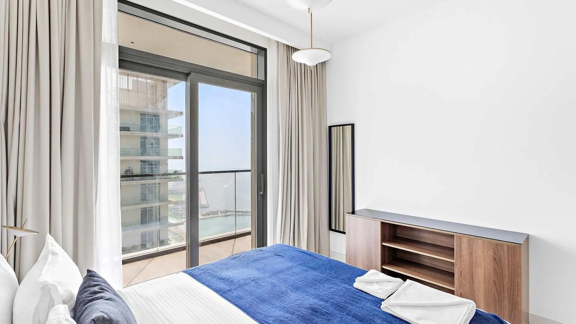 Silkhaus 1Bdr Sea View Retreat With Private Beach Dubaj 0*,  Egyesült Arab Emírségek